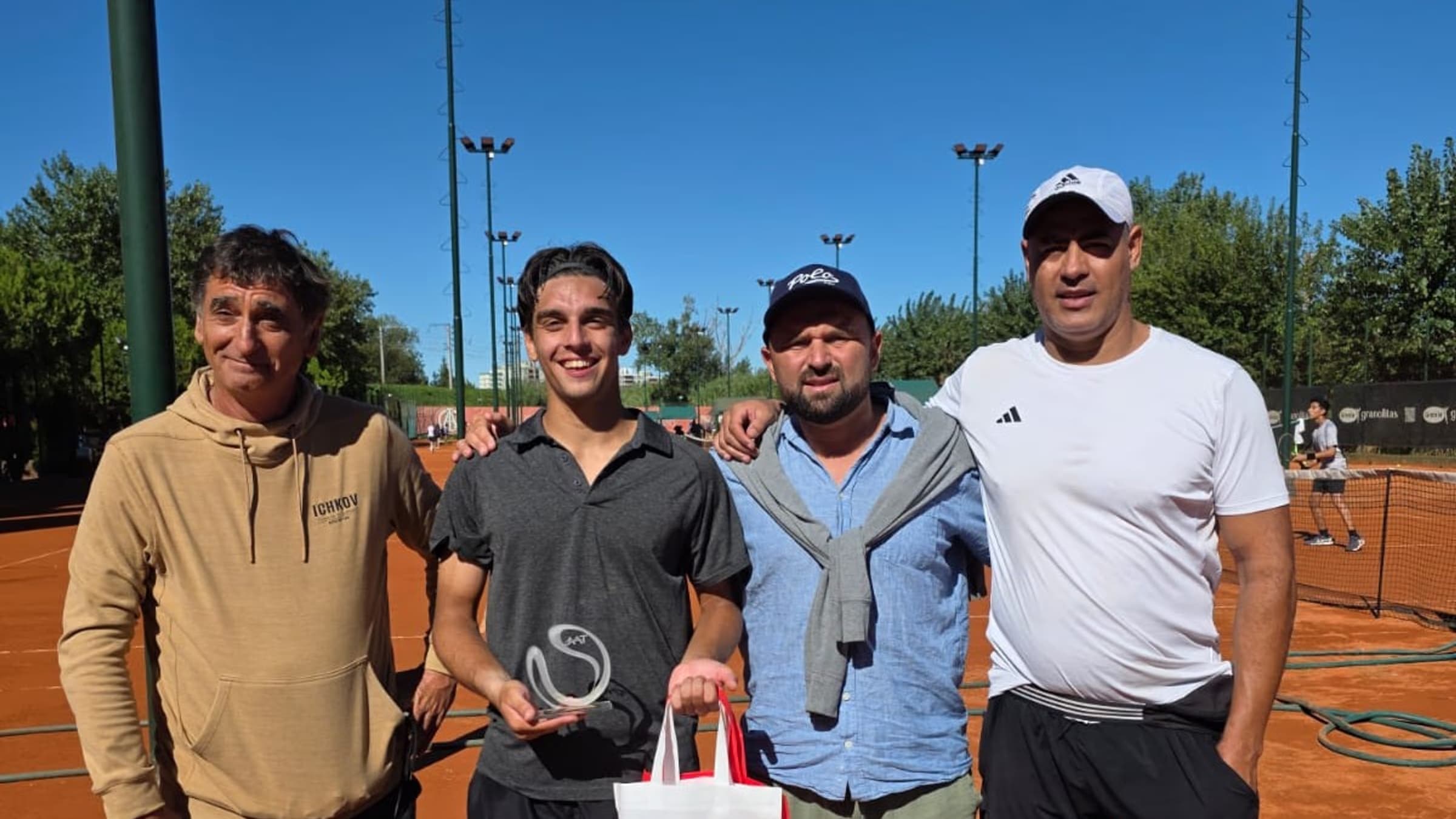 Bruno Temi, la promesa del tenis en La Providencia