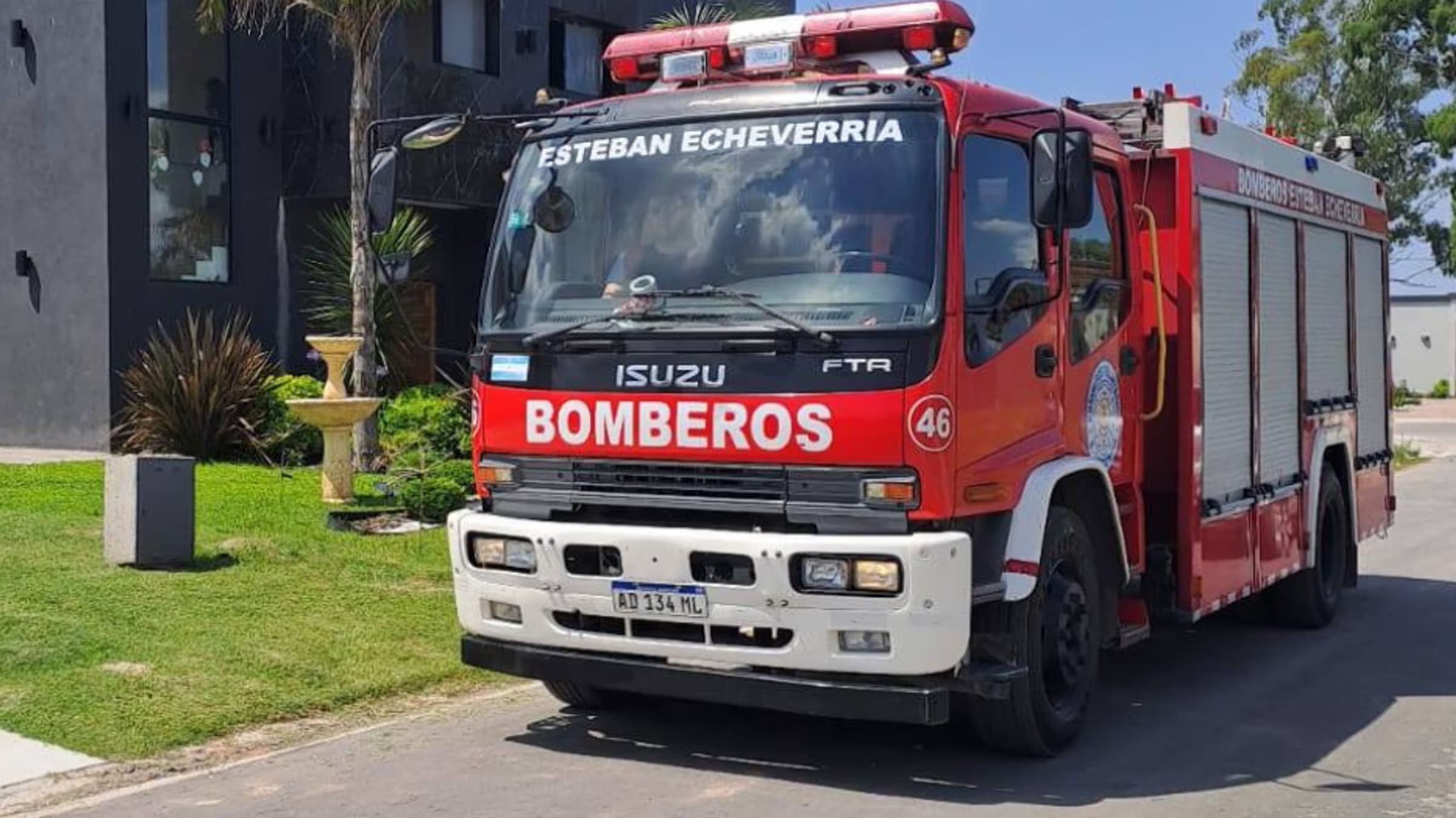 Incendio en una vivienda de Lagos de Canning: fue controlado