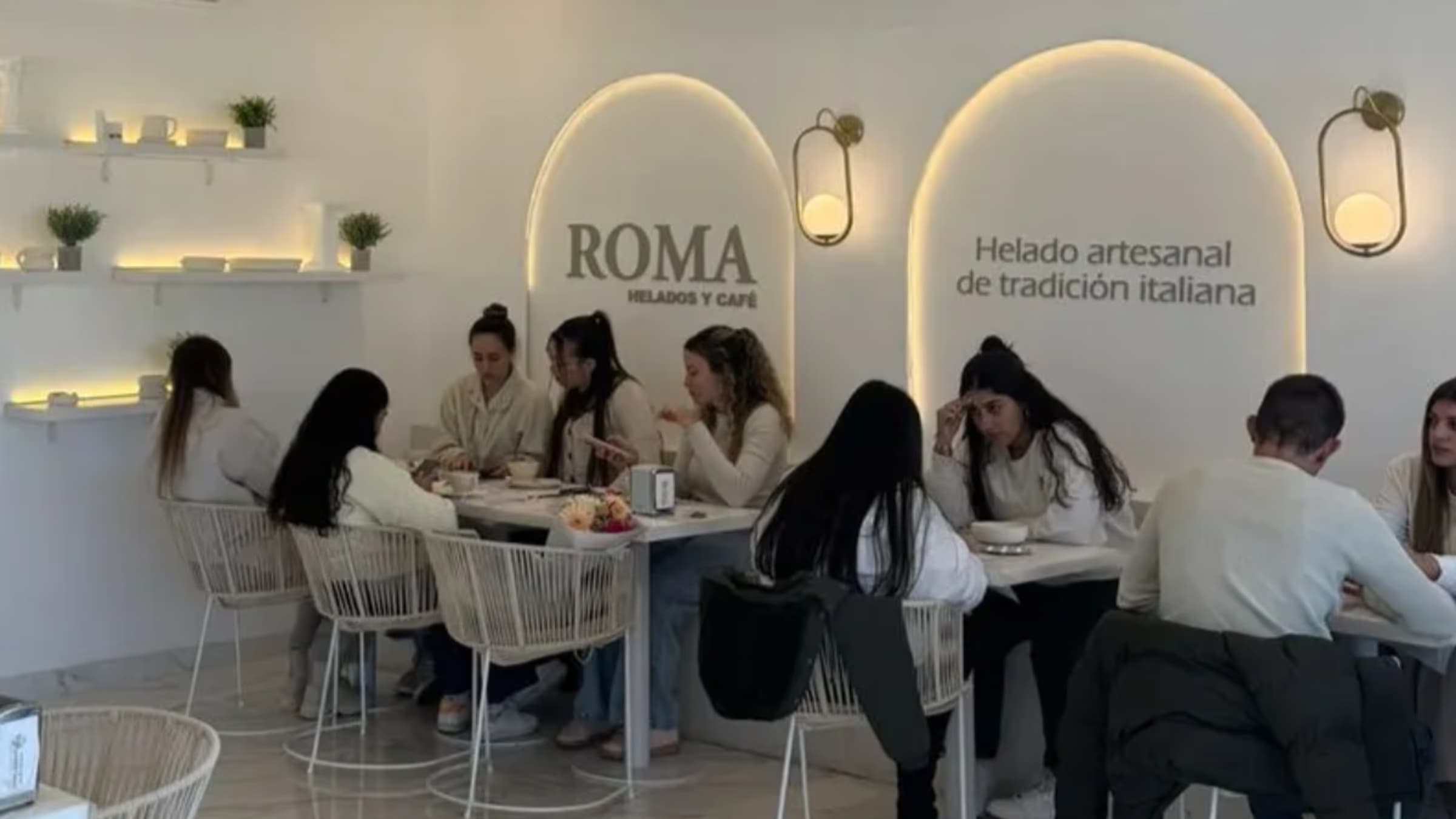 Roma, helados y café: una nueva propuesta en Canning
