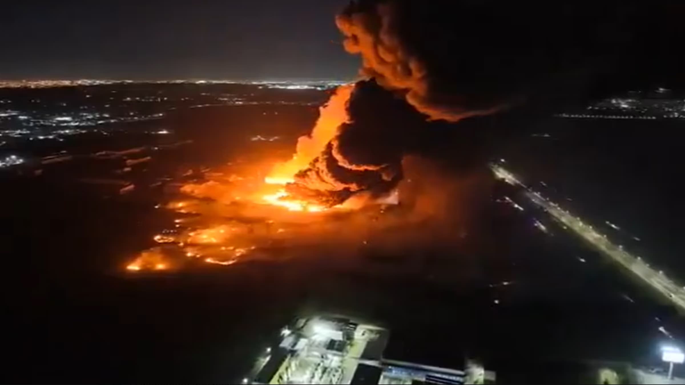 Esteban Echeverría: piden a vecinos de Canning cerrar ventanas por el humo tóxico